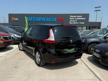 Renault Grand Scenic 1.5 dCi 7 LOCURI