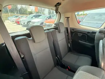 Renault Grand Scenic 1.5 dCi 7 LOCURI