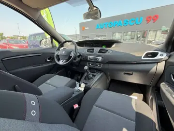 Renault Grand Scenic 1.5 dCi 7 LOCURI