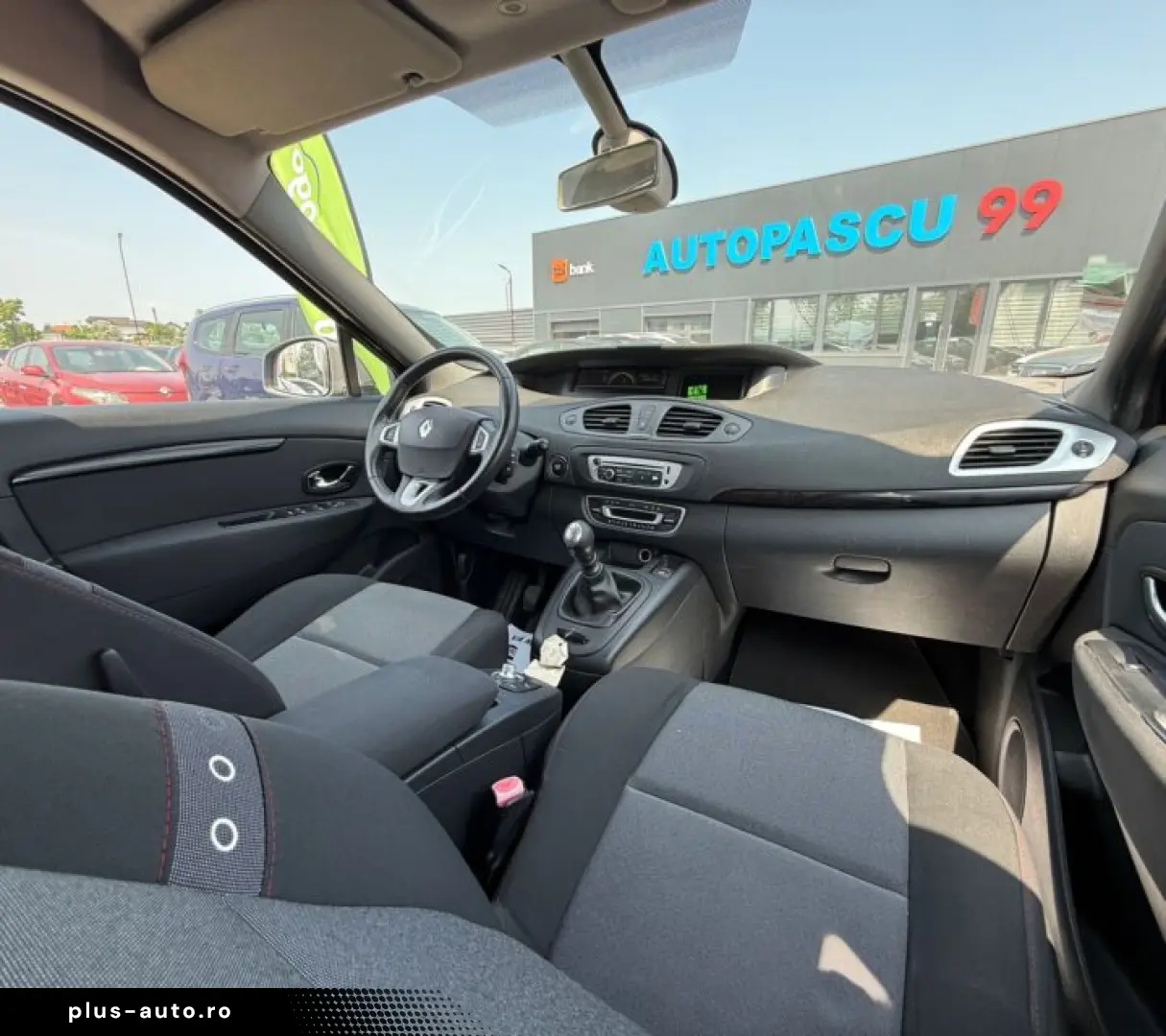 Renault Grand Scenic 1.5 dCi 7 LOCURI