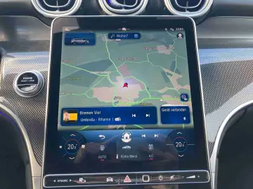 MERCEDES-BENZ GLC 300 4M AMG Burm Distr HUD Mem LED 360  LED