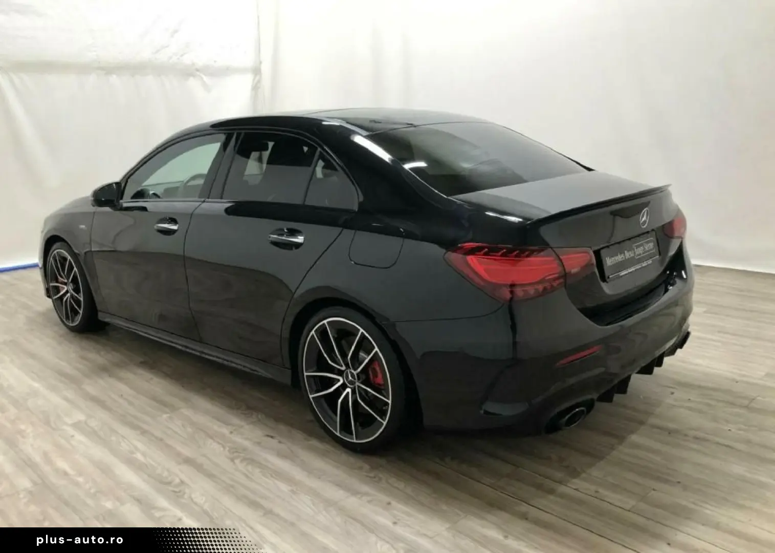 MERCEDES-BENZ AMG A 35 4matic Limousine AMG MBUX Burm MBeam