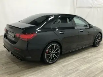 MERCEDES-BENZ AMG A 35 4matic Limousine AMG MBUX Burm MBeam