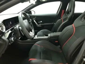 MERCEDES-BENZ AMG A 35 4matic Limousine AMG MBUX Burm MBeam