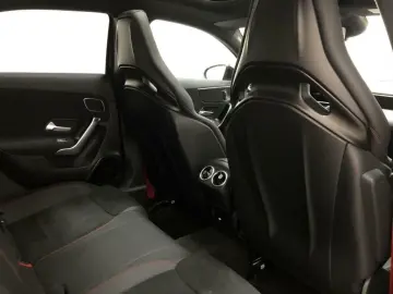 MERCEDES-BENZ AMG A 35 4matic Limousine AMG MBUX Burm MBeam