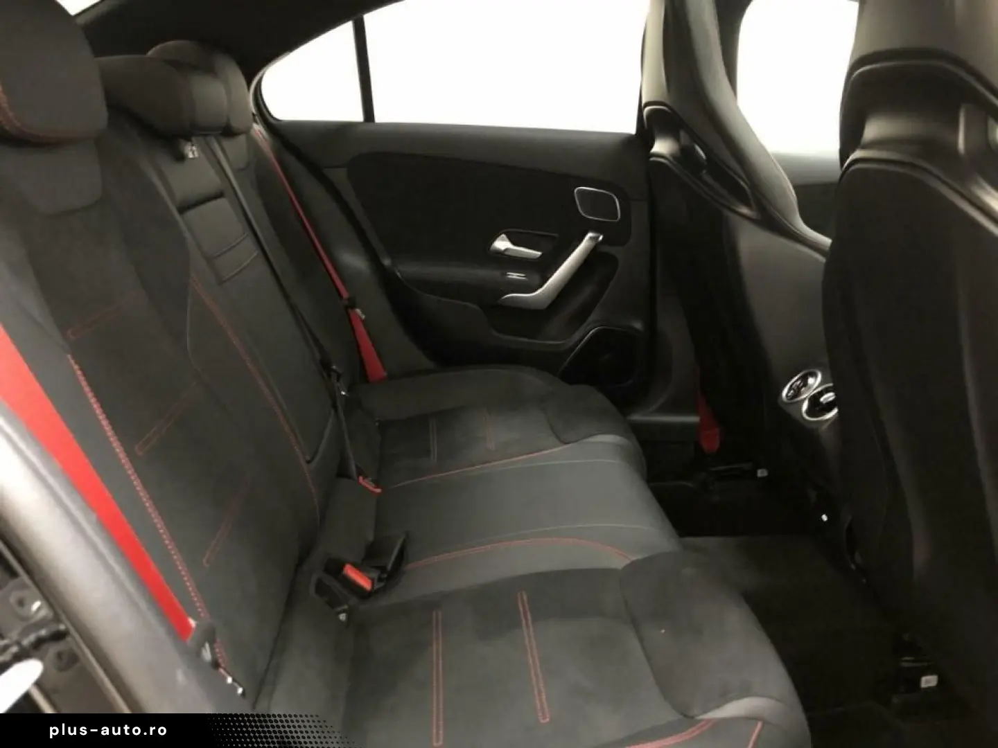 MERCEDES-BENZ AMG A 35 4matic Limousine AMG MBUX Burm MBeam