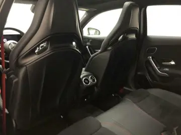 MERCEDES-BENZ AMG A 35 4matic Limousine AMG MBUX Burm MBeam
