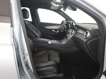 MERCEDES-BENZ GLC 300 e 4M AMG Distronic AHK Kamera Ambiente