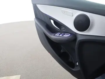 MERCEDES-BENZ GLC 300 e 4M AMG Distronic AHK Kamera Ambiente