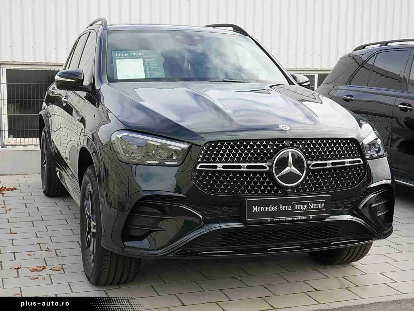 MERCEDES-BENZ GLE 300 d 4M AMG DISTR. STH. AHK PANO NIGHT