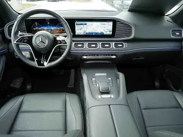 MERCEDES-BENZ GLE 300 d 4M AMG DISTR. STH. AHK PANO NIGHT