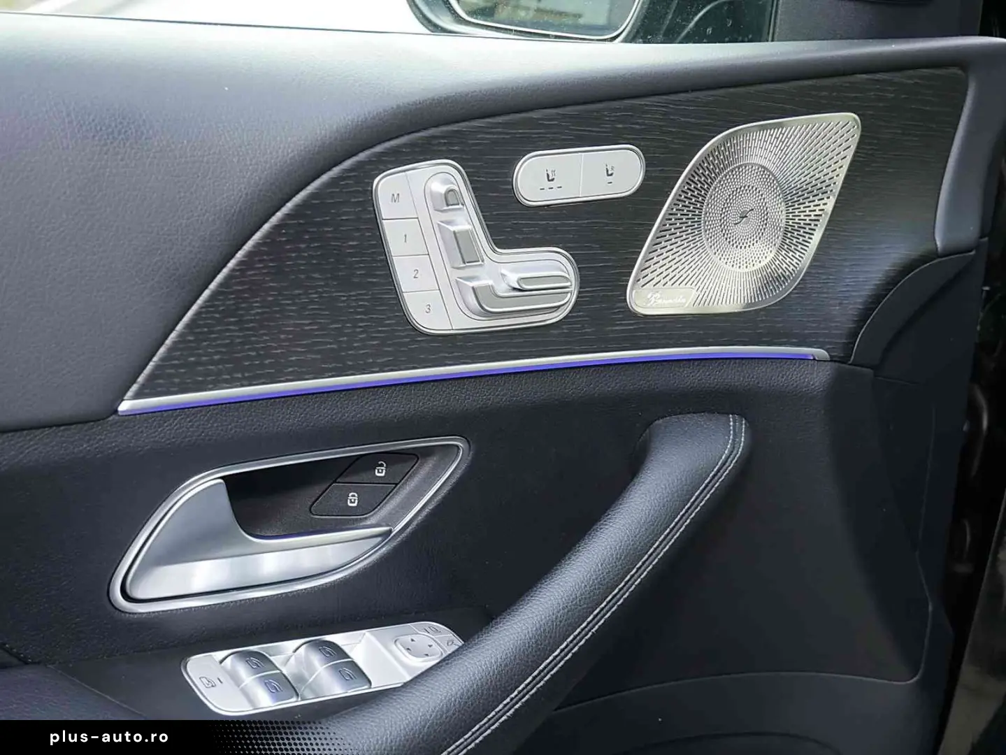 MERCEDES-BENZ GLE 300 d 4M AMG DISTR. STH. AHK PANO NIGHT