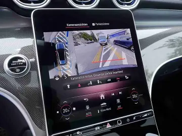 MERCEDES-BENZ GLC 450 d 4M AMG DISTR. PANO AHK DIGT LIGHT