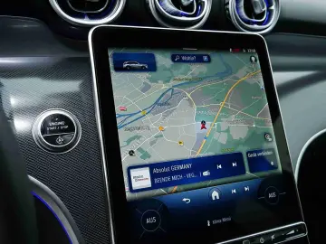 MERCEDES-BENZ GLC 220 d 4M AHK Winter-Pak