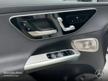 MERCEDES-BENZ GLC 200 4M AMG Night Pano AHK DIST 360