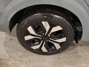 DACIA LOGAN 1.0 TCe 90CP Journey MT6