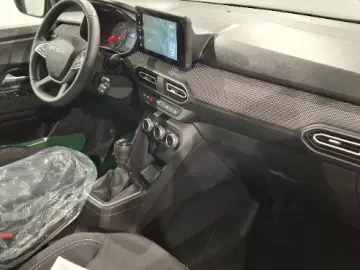 DACIA LOGAN 1.0 TCe 90CP Journey MT6