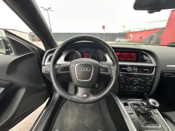 Audi A5 Cabrio S-Line 2.0 TDI 170 CP