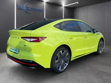 SKODA ENYAQ iV Coupe RS  AHK Panodach Soundsystem
