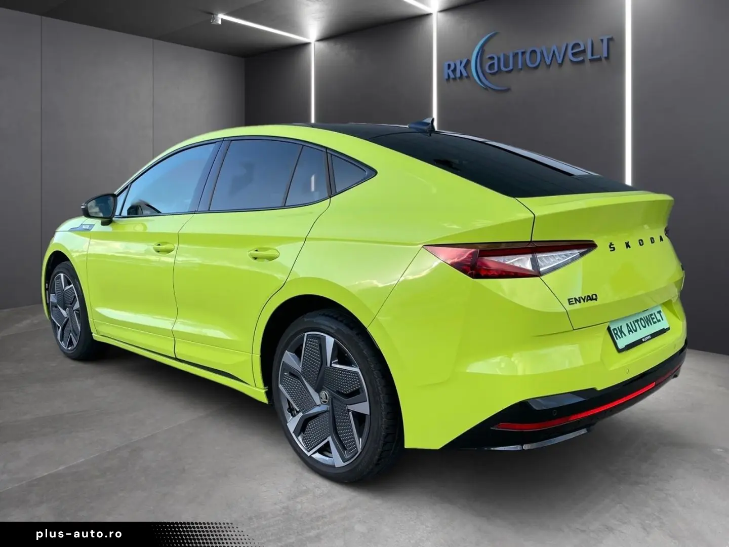 SKODA ENYAQ iV Coupe RS  AHK Panodach Soundsystem