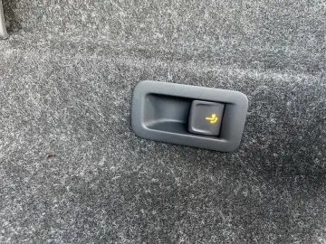 SKODA ENYAQ iV Coupe RS  AHK Panodach Soundsystem