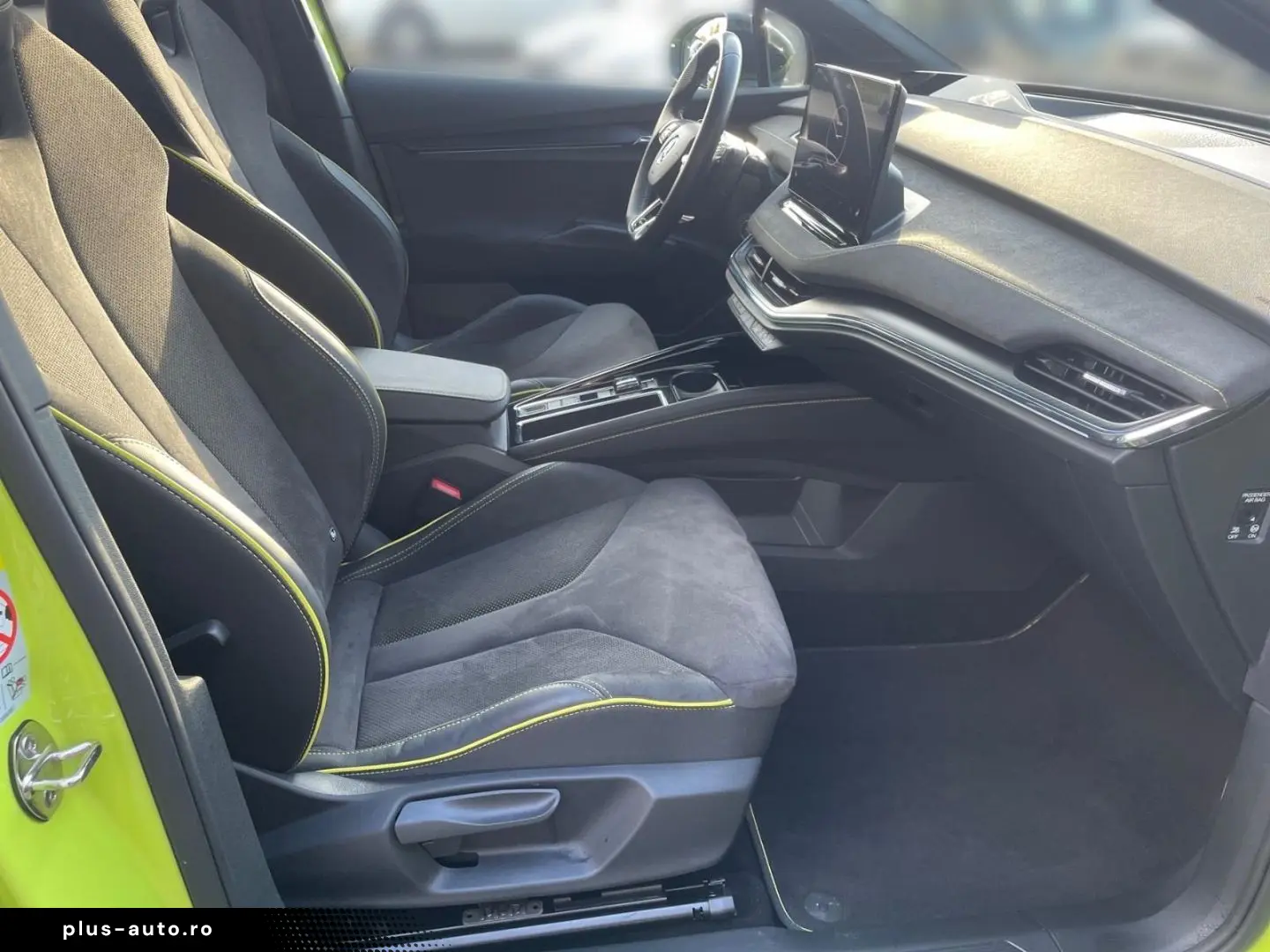 SKODA ENYAQ iV Coupe RS  AHK Panodach Soundsystem