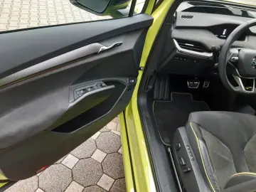 SKODA Enyaq RS Lounge