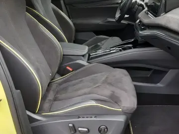 SKODA Enyaq RS Lounge