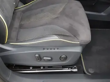 SKODA Enyaq RS Lounge