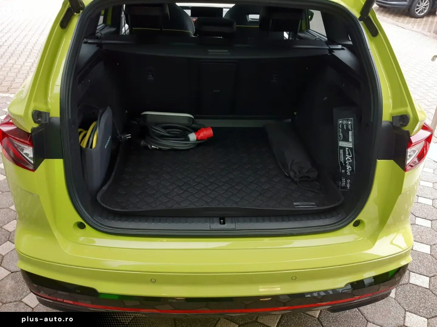 SKODA Enyaq RS Lounge