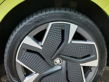 SKODA Enyaq RS Lounge