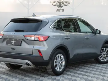 Ford Kuga 2.0 EcoBlue 4x4 Aut. TITANIUM