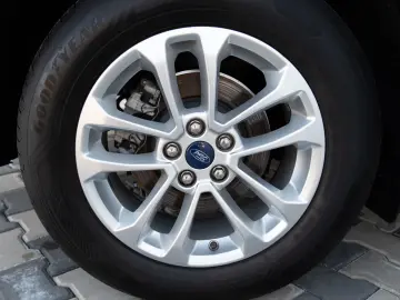 Ford Kuga 2.0 EcoBlue 4x4 Aut. TITANIUM