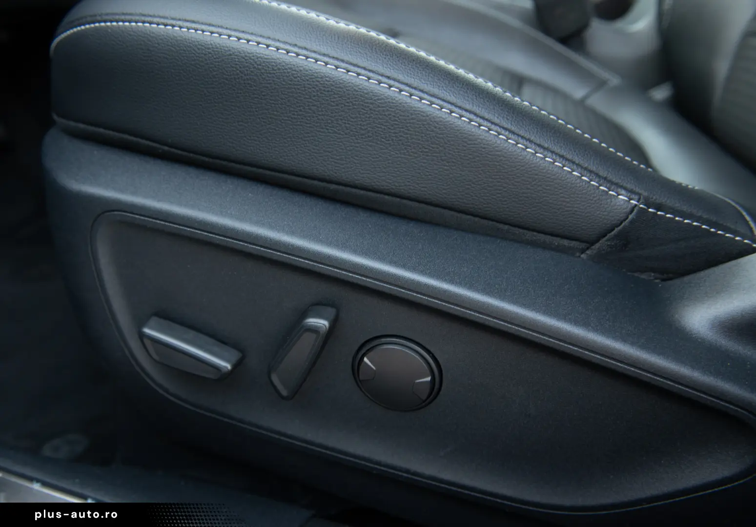 Ford Kuga 2.0 EcoBlue 4x4 Aut. TITANIUM