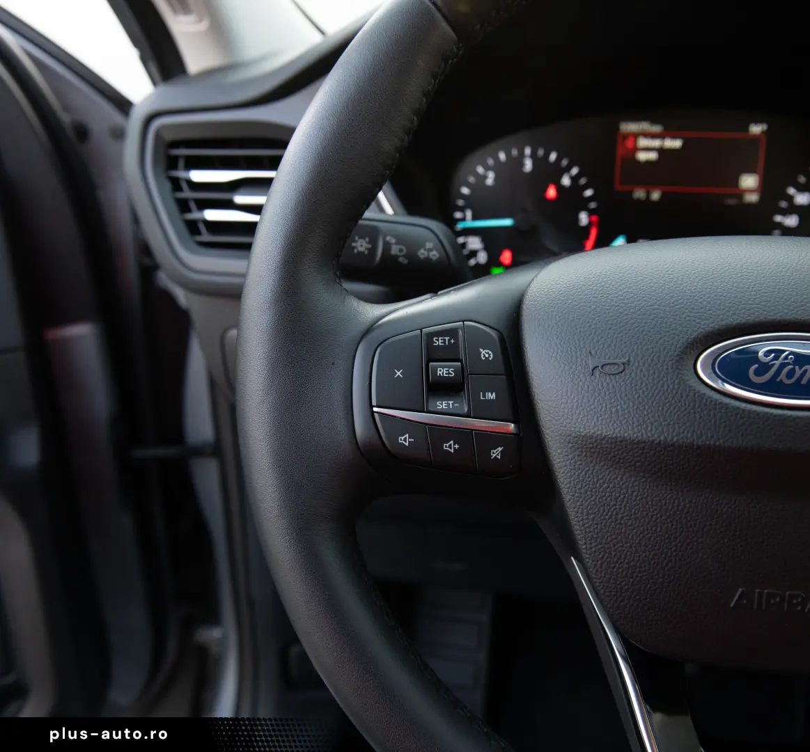 Ford Kuga 2.0 EcoBlue 4x4 Aut. TITANIUM