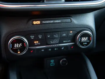 Ford Kuga 2.0 EcoBlue 4x4 Aut. TITANIUM