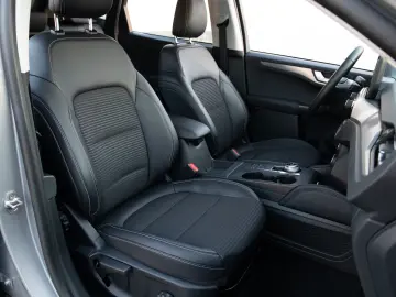 Ford Kuga 2.0 EcoBlue 4x4 Aut. TITANIUM