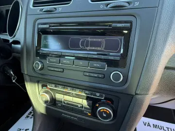 Volkswagen Golf VI 1.6 TDI Style Edition