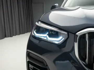 BMW X5 XDRIVE 45E
