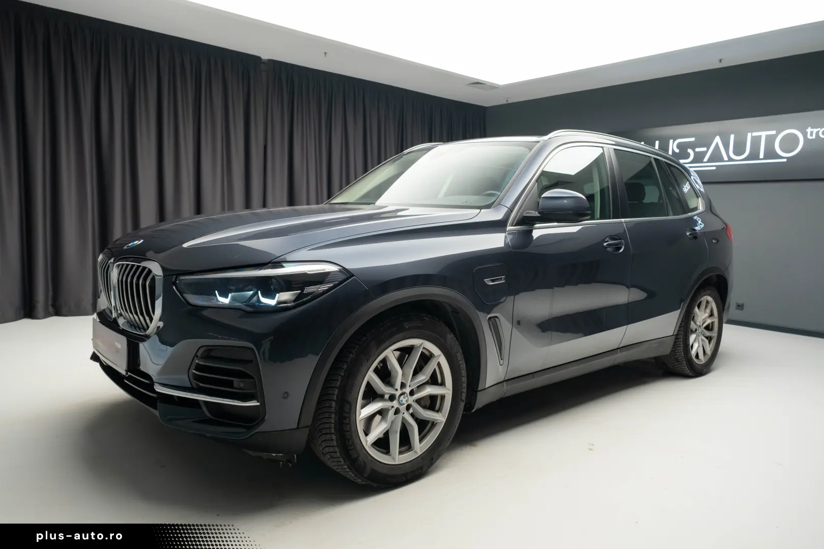 BMW X5 XDRIVE 45E