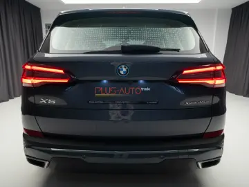 BMW X5 XDRIVE 45E