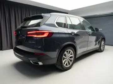 BMW X5 XDRIVE 45E