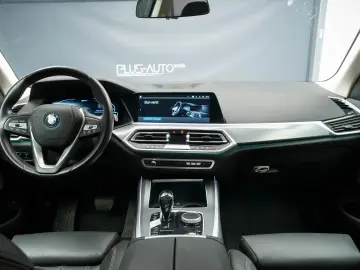 BMW X5 XDRIVE 45E