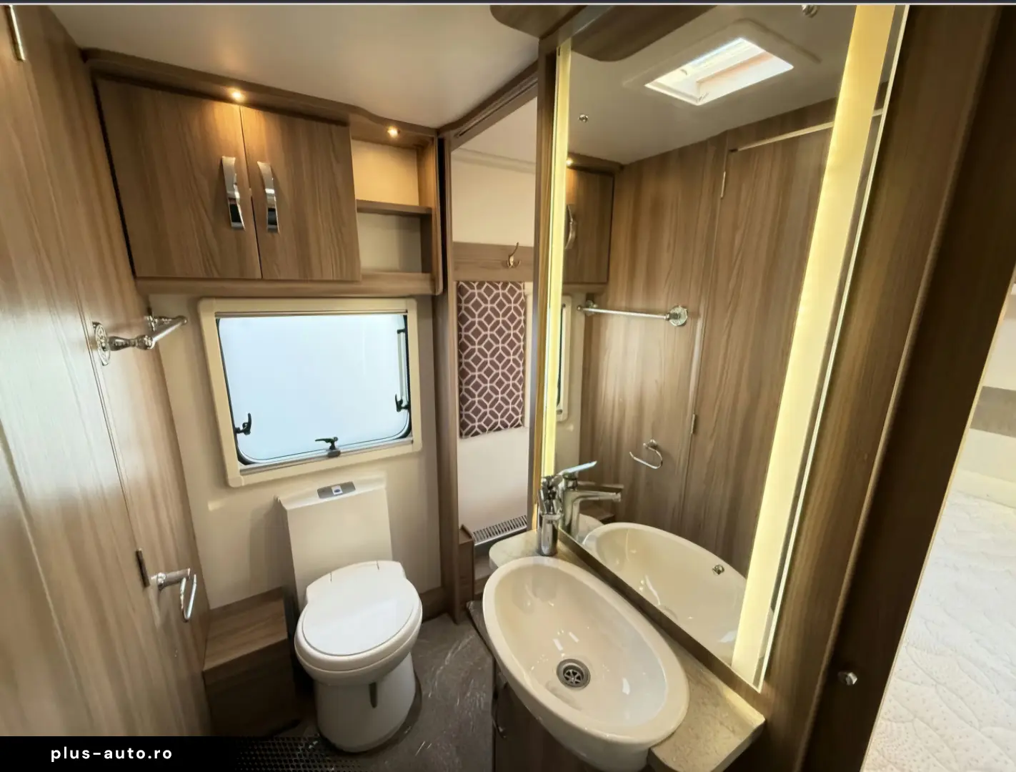 Altele Swift Conqueror 560