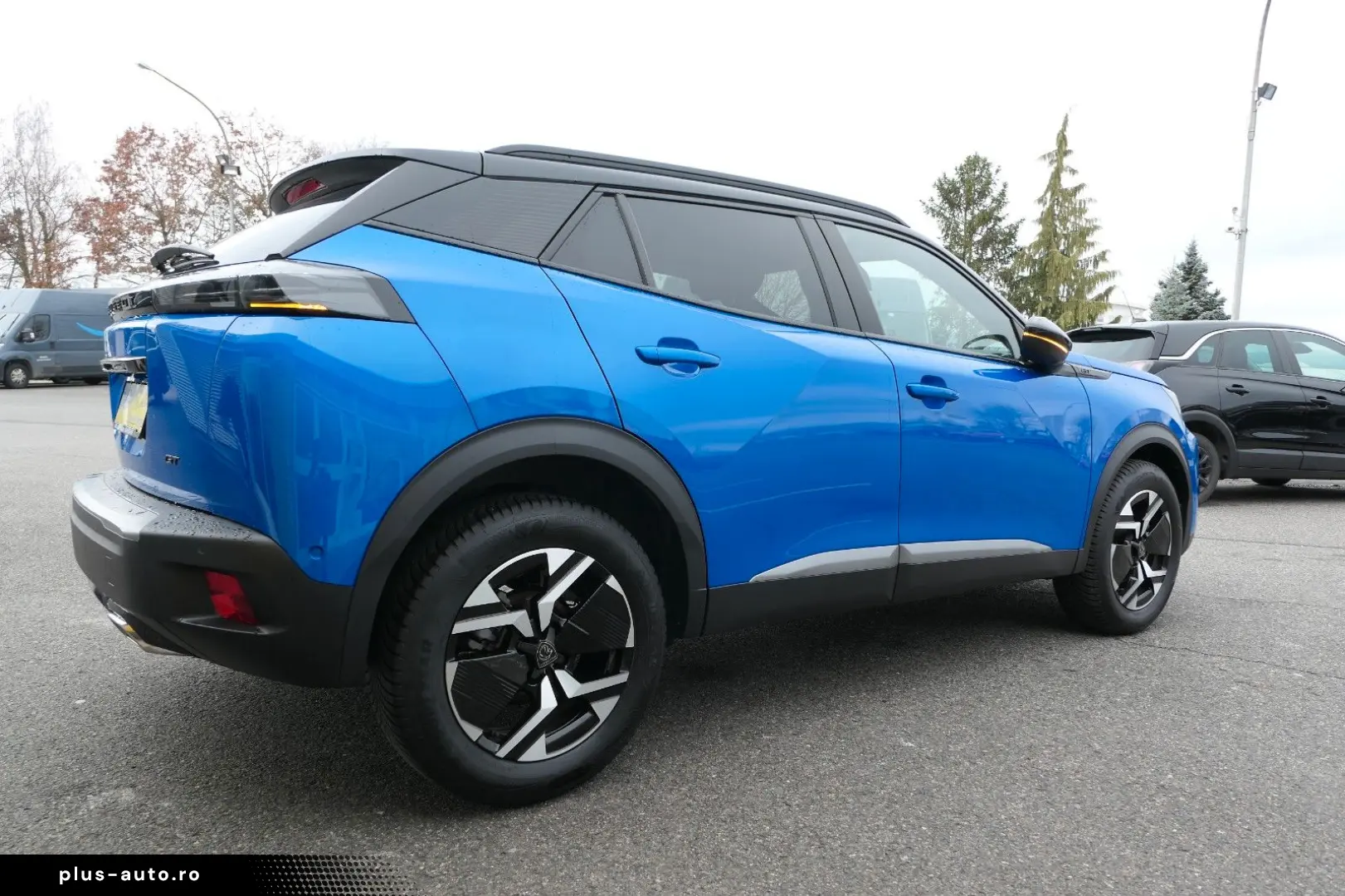 PEUGEOT Neuer 2008 GT Pure Tech AT8 130PS NAV SHZ LED