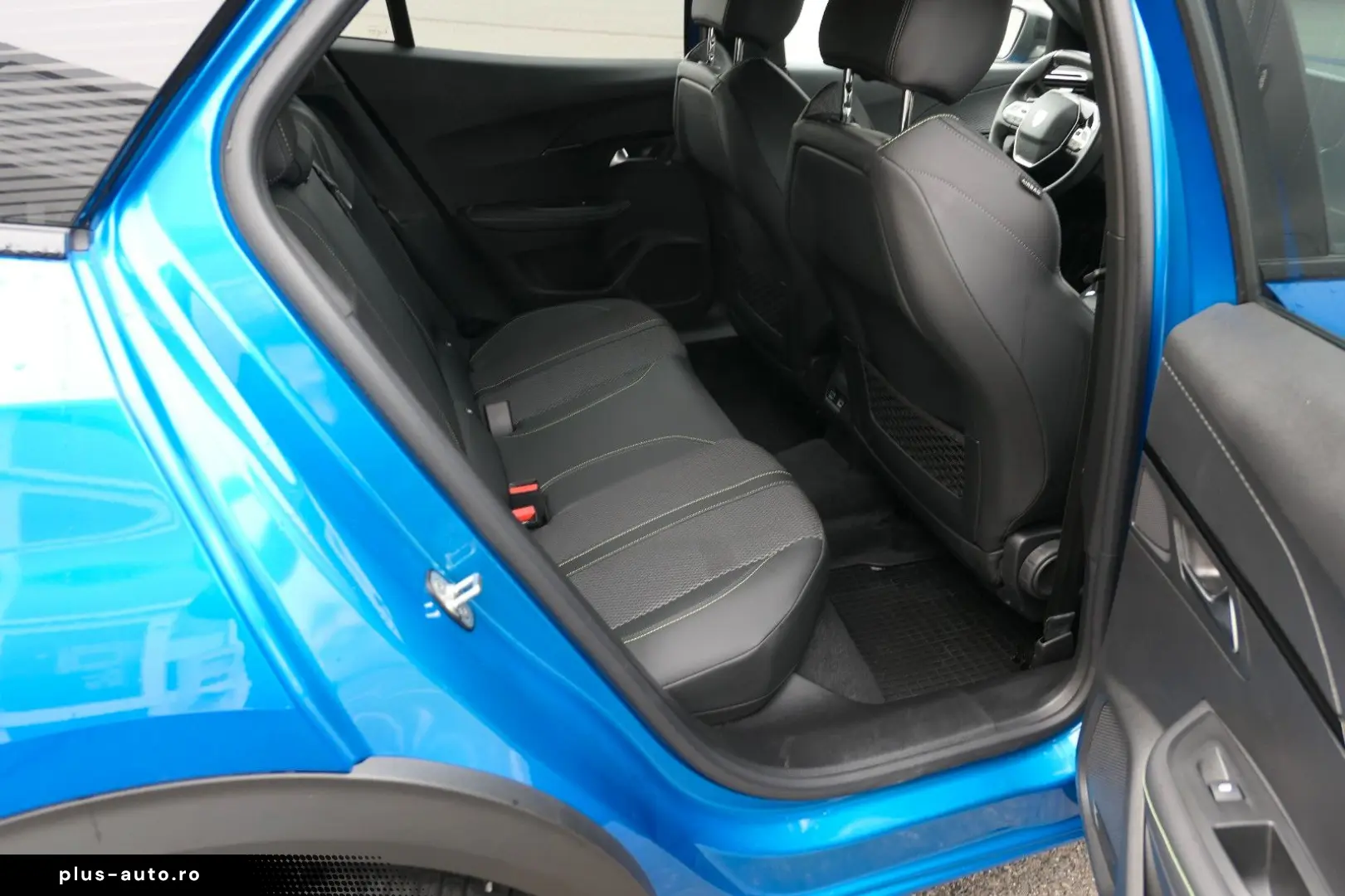 PEUGEOT Neuer 2008 GT Pure Tech AT8 130PS NAV SHZ LED