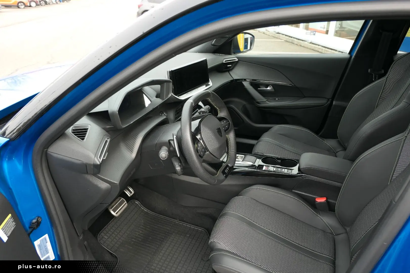 PEUGEOT Neuer 2008 GT Pure Tech AT8 130PS NAV SHZ LED