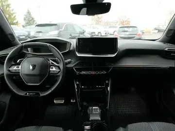 PEUGEOT Neuer 2008 GT Pure Tech AT8 130PS NAV SHZ LED