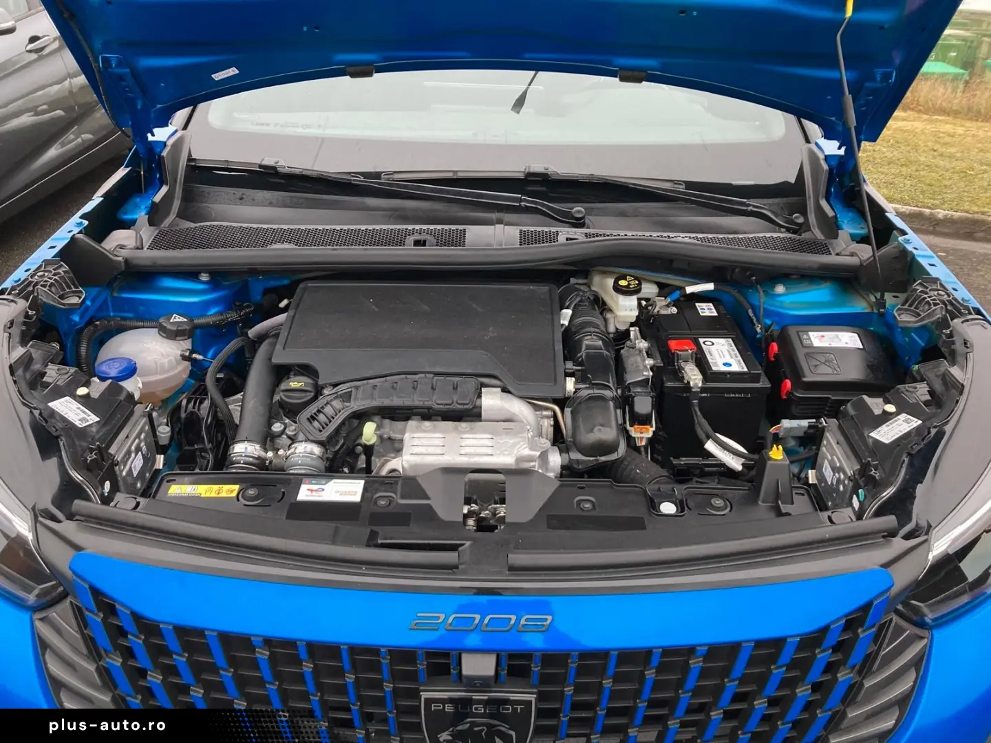 PEUGEOT Neuer 2008 GT Pure Tech AT8 130PS NAV SHZ LED