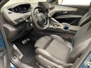 PEUGEOT 3008 GT 1.2 Automatik LED Soundsystem ACC
